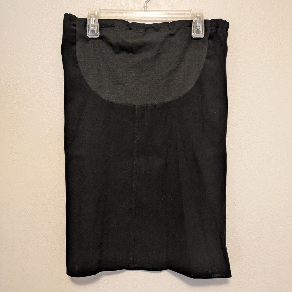 Thyme Maternity Skirt Size Medium Black.